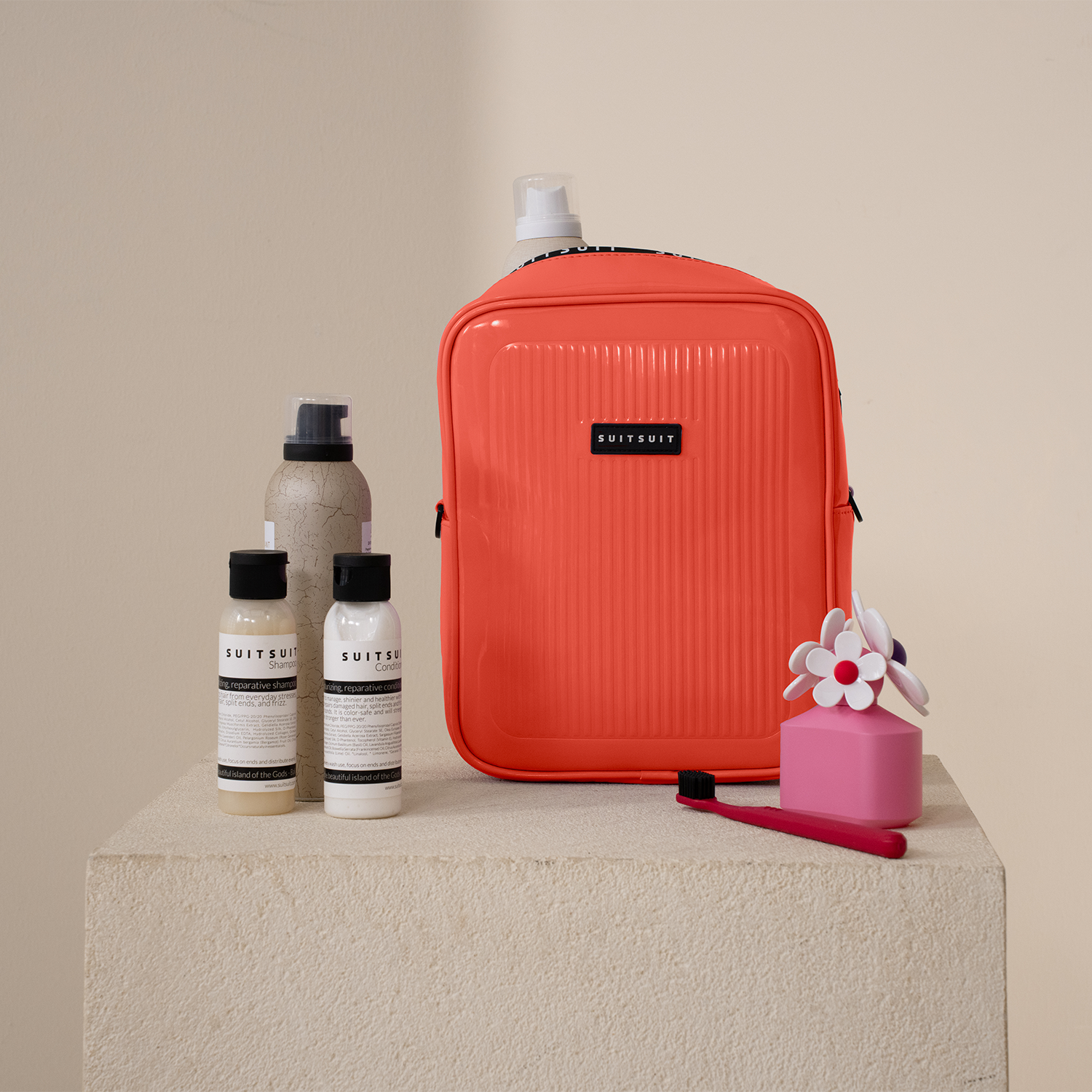 Expression - Radiant Red - Toiletry Bag Upright XL