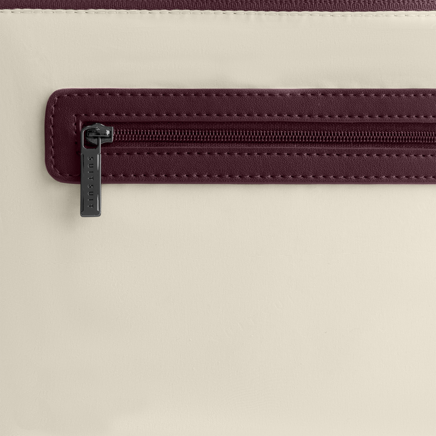 Mystique - Cherry Lacquer - Toiletry Bag XL & Make-up Bag